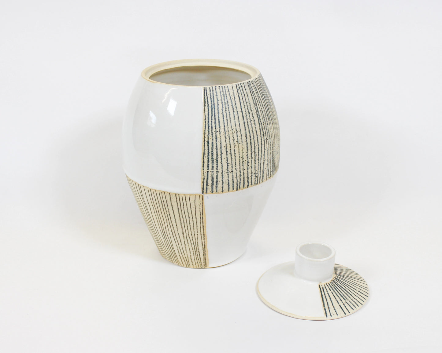 Lidded Jar: Linear Grid 2