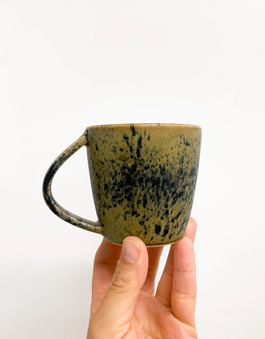 Straight Wall Short Mug - Olive Speckle