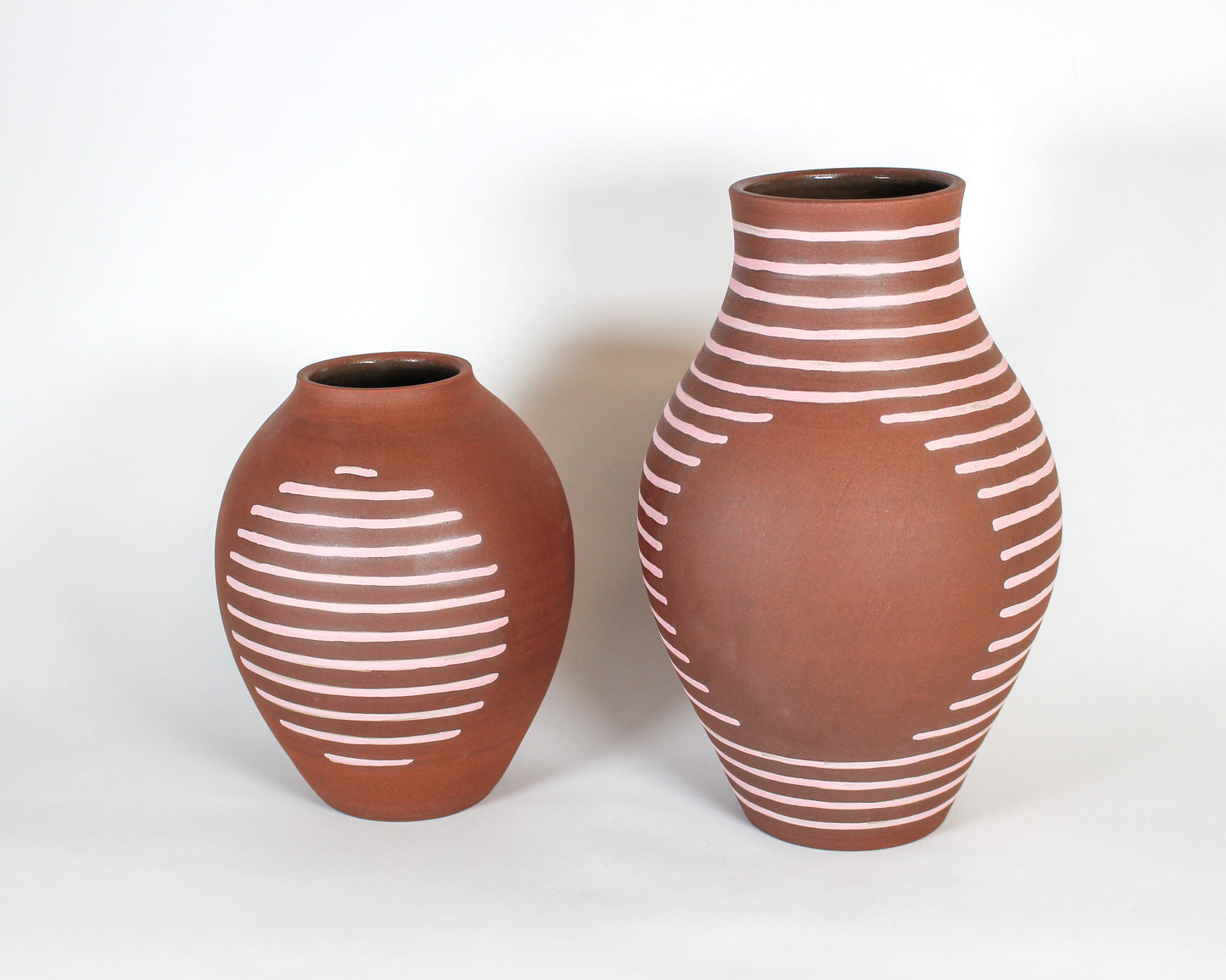 Burgundy Pink Stripe Round